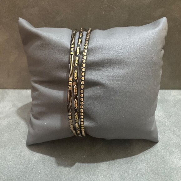 Antique Style Gold Tone Metal Stackable Bangle Bracelets Lot Of 3 Textured - Picture 2 of 4